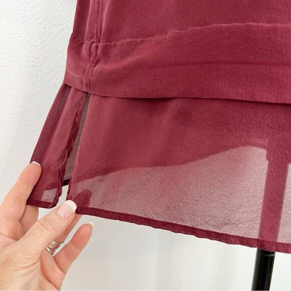 Banana Republic Women’s Silk Blouse Tunic Maroon Burgundy Short Sleeve Medium - Picture 5 of 8